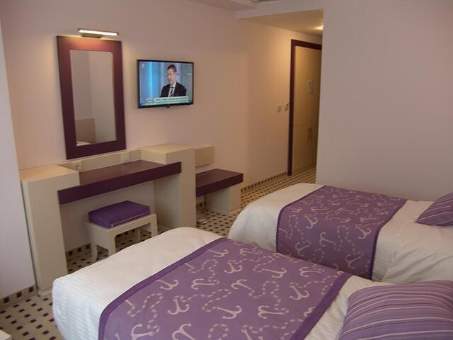 Izan Hotel