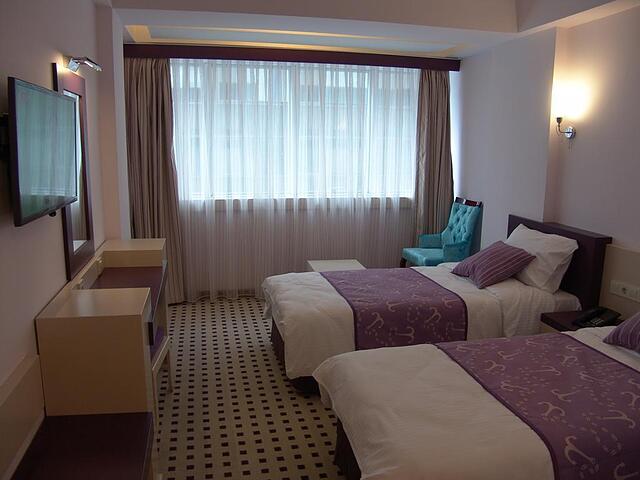 Izan Hotel