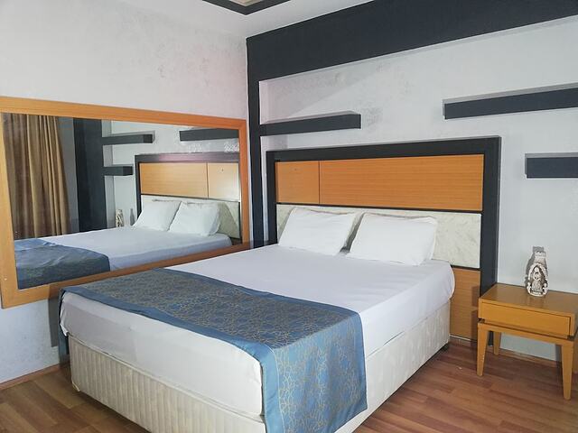 Unaten Hotel
