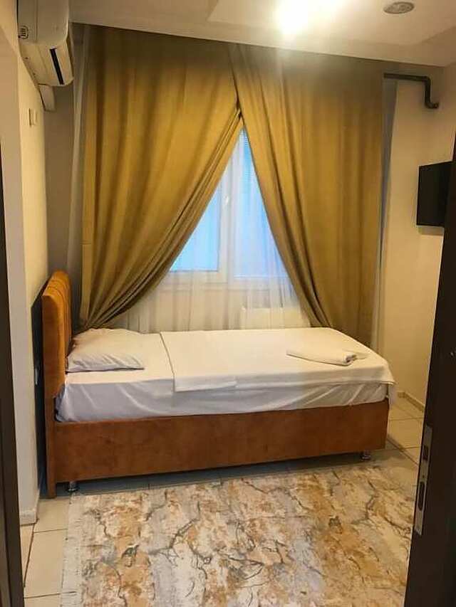 Daisy Hotel