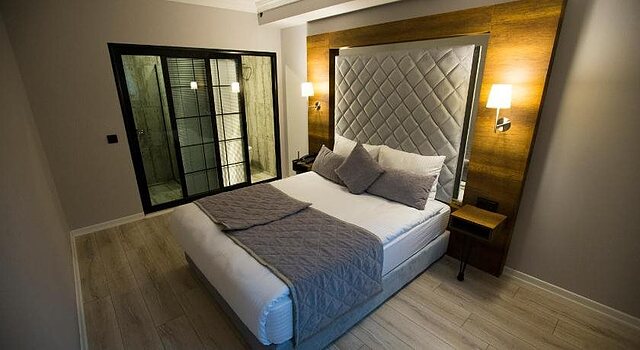Double Bond House Spa