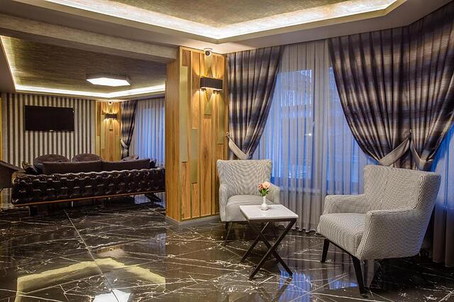 Kayhan Hotel