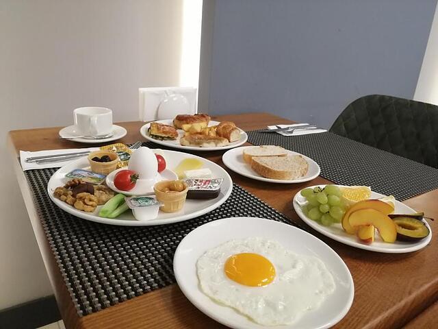 Kayhan Hotel
