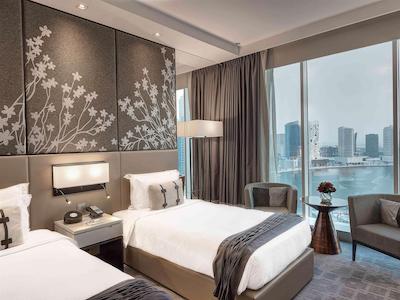 پولمن دبی داون تاون هتل