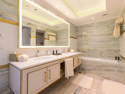 پولمن دبی داون تاون هتل