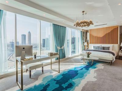 پولمن دبی داون تاون هتل