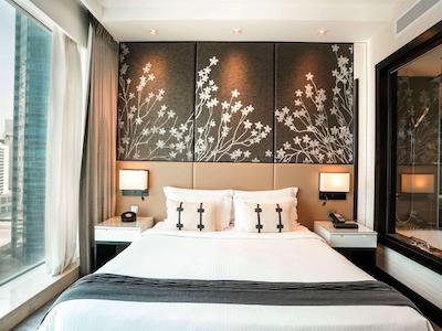 پولمن دبی داون تاون هتل