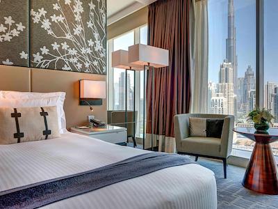 پولمن دبی داون تاون هتل