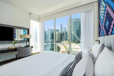 پولمن دبی داون تاون هتل