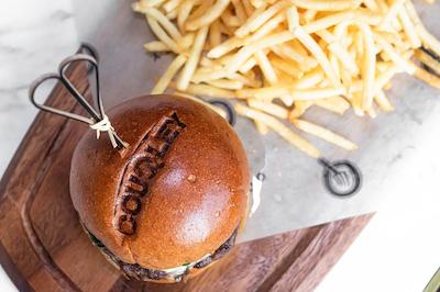 پولمن دبی داون تاون هتل