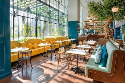 پولمن دبی داون تاون هتل