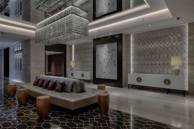 پولمن دبی داون تاون هتل