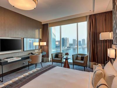 پولمن دبی داون تاون هتل