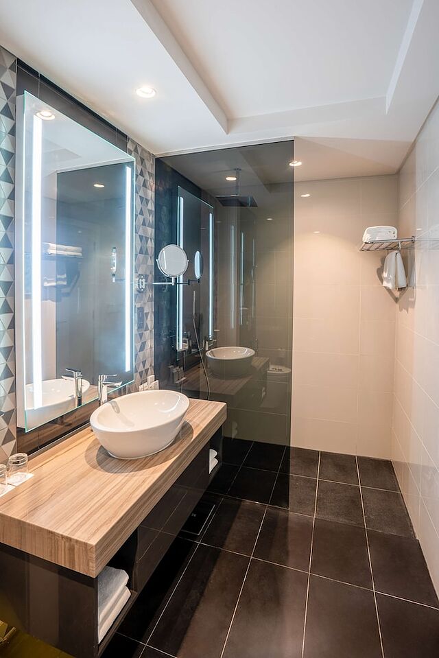 Radisson Hotel Dubai DAMAC Hills