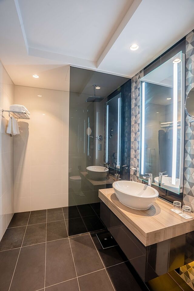 Radisson Hotel Dubai DAMAC Hills