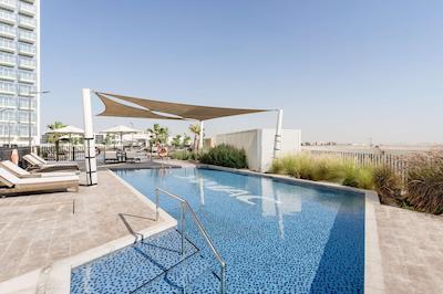 Radisson Hotel Dubai DAMAC Hills