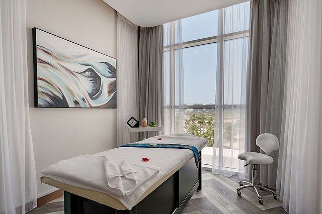 Radisson Hotel Dubai DAMAC Hills