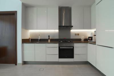 Marina Gate 2 by OYO Rooms