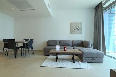 Marina Gate 2 by OYO Rooms