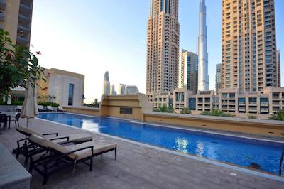 Claren Tower by Vacation Bay