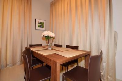 Claren Tower by Vacation Bay