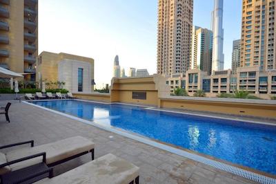 Claren Tower by Vacation Bay