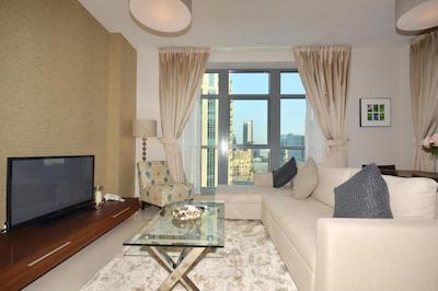 Claren Tower by Vacation Bay