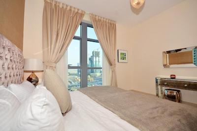 Claren Tower by Vacation Bay