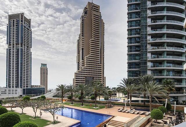 Marina Tower by Frank Porter