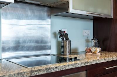 Capital Bay by HiGuests Vacation Homes