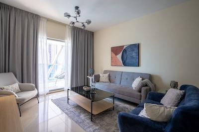 Park Tower by HiGuests Vacation Homes