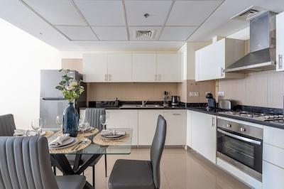 Park Tower by HiGuests Vacation Homes