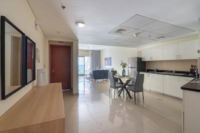 Park Tower by HiGuests Vacation Homes