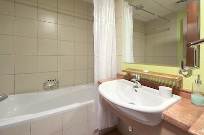 Venetian Tower by Signature Holiday Homes