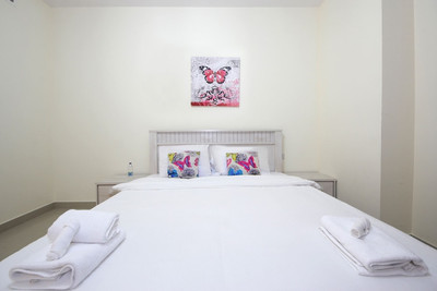 Red Residence by Signature Holiday Home