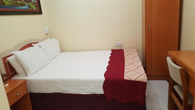 Al Ahrar Hotel