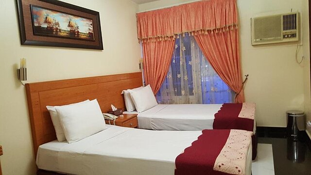 Al Ahrar Hotel
