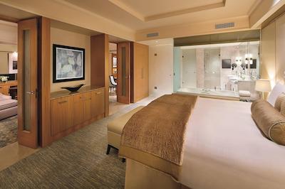 The Ritz-Carlton Dubai International Financial Centre