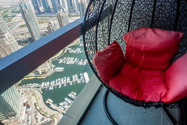 Cayan Tower by Bravoway