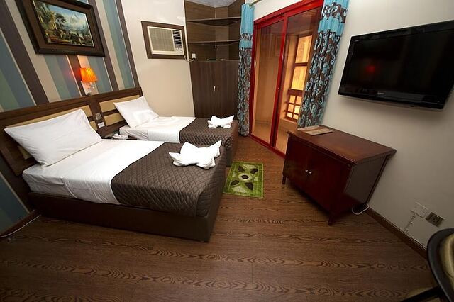 OYO 329 Down Town Hotel