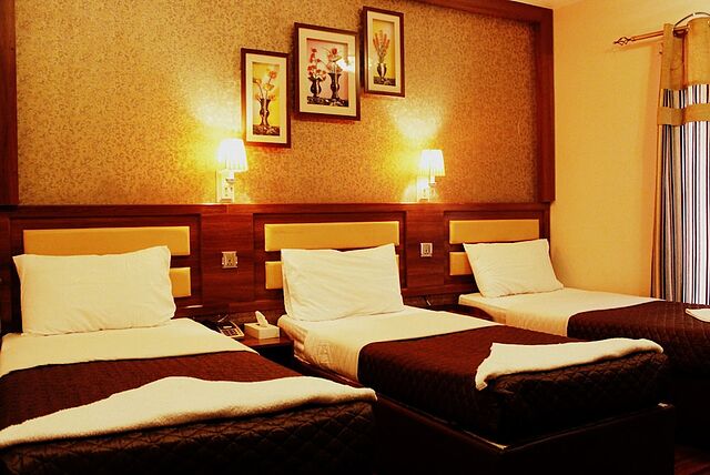 OYO 329 Down Town Hotel