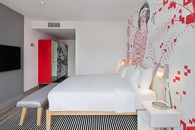 Radisson RED Hotel Dubai Silicon Oasis