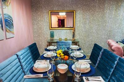 پلیکان استی فول مارینا اند پول ویو