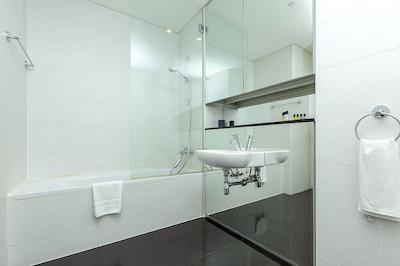 Index Tower by Kennedy Towers