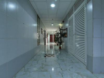 Burj Nahar Hotel by OYO Rooms