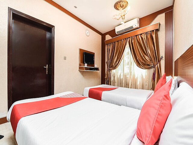 Evin Hotel by OYO
