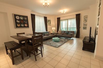 Al Mesk Tower by Yanjoon Holiday Homes