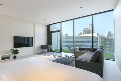 Marquise Square by Driven Holiday Homes