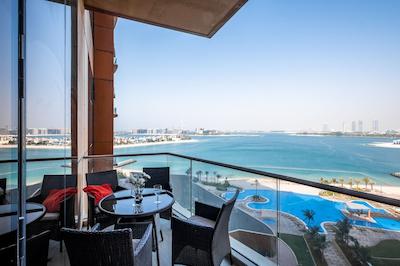 Tiara Ruby by Maison Privee