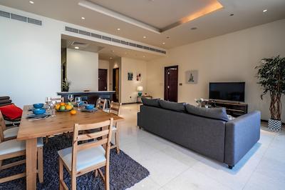 Tiara Ruby by Maison Privee